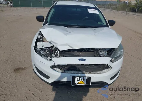 2016 Ford Focus S z USA, uszkodzony, nr VIN 1FADP3E26GL292793